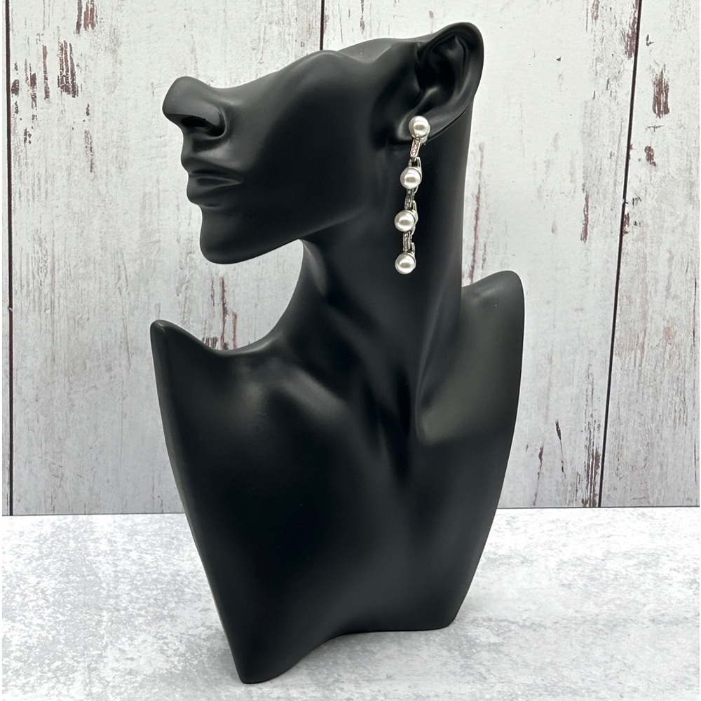 Gorgeous KJL Kenneth Jay Lane Long Silver Tone Pearl Cubic Zirconia CZ Earrings - Picture 14 of 14